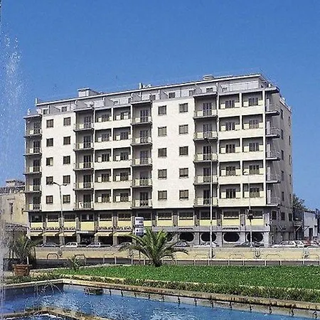 Hotell Ponte 3*